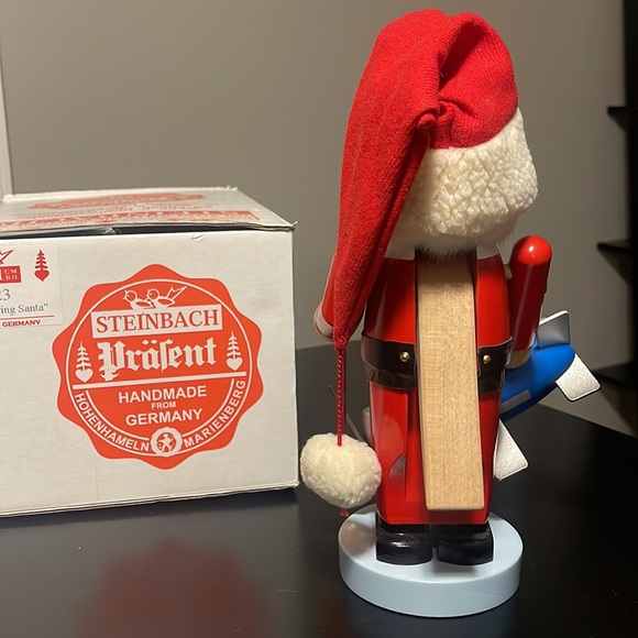 Steinbach nutcracker, S1323 “chubby flying Santa” - Picture 6 of 10